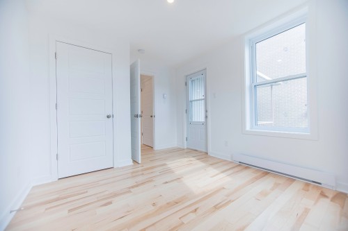 Bedroom - 6205 Rue De St-Vallier, Montréal (Rosemont/La Petite-Patrie), QC - Indoor Photo Showing Other Room