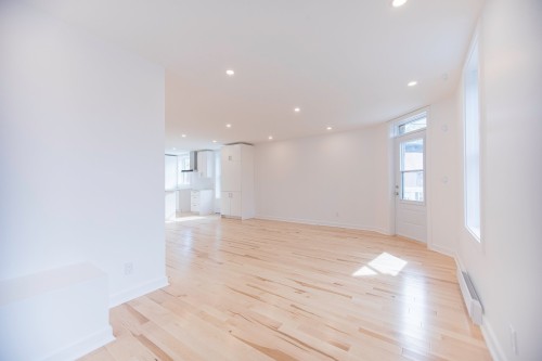 Office - 6205 Rue De St-Vallier, Montréal (Rosemont/La Petite-Patrie), QC - Indoor Photo Showing Other Room