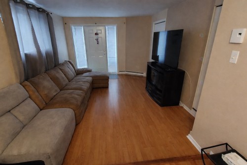 Family Room - 37 Boul. De La Salette, Saint-Jérôme, QC - Indoor Photo Showing Living Room