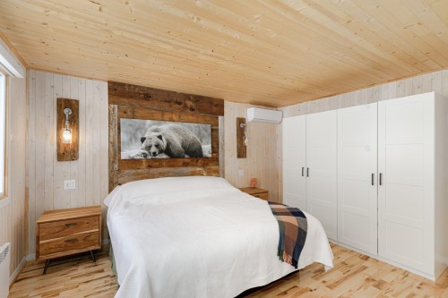 Master Bedroom - 115  - 115A Rue Diana, Sainte-Agathe-Des-Monts, QC - Indoor Photo Showing Bedroom