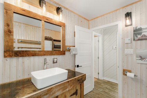 Bathroom - 115  - 115A Rue Diana, Sainte-Agathe-Des-Monts, QC - Indoor