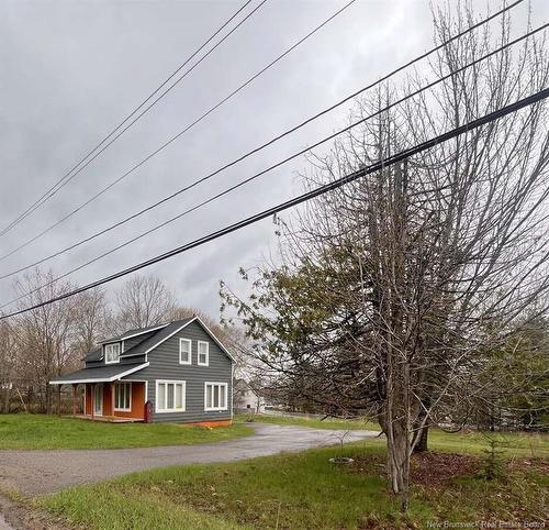 433 Pleasant Dr, Minto, NB 