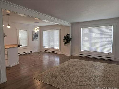 433 Pleasant Dr, Minto, NB 
