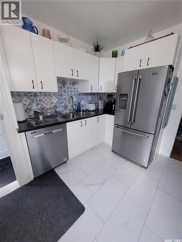916 6Th Avenue N, Saskatoon, SK 