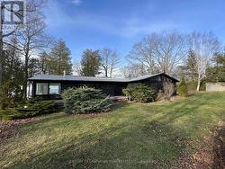 240 SALMON POINT ROAD Prince Edward County (Athol Ward), ON K0K 1P0