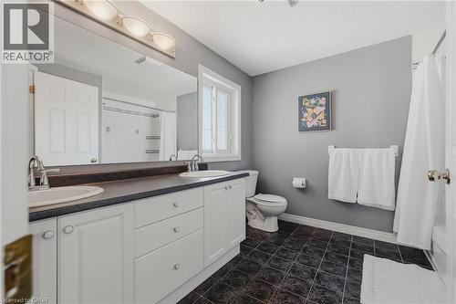 113 Hollyridge Crescent, Kitchener, ON - Indoor Photo Showing Bathroom