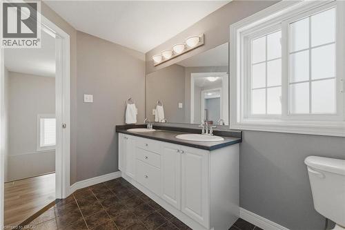 113 Hollyridge Crescent, Kitchener, ON - Indoor Photo Showing Bathroom