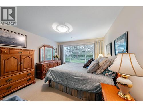 4520 Gallaghers Lookout Unit# 4, Kelowna, BC - Indoor Photo Showing Bedroom