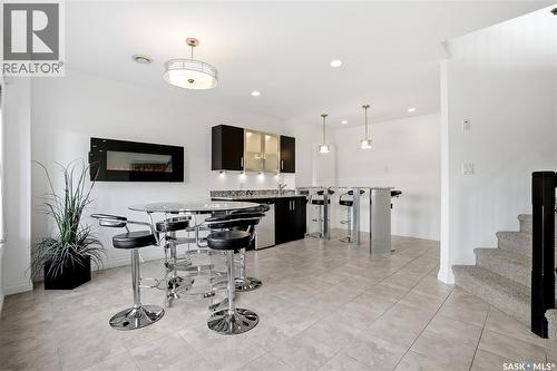 2431 Linner Bay, Regina, SK - Indoor