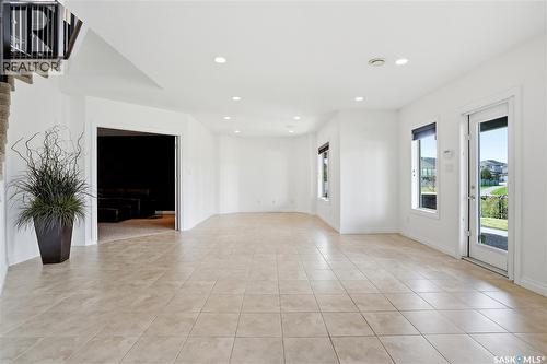 2431 Linner Bay, Regina, SK - Indoor