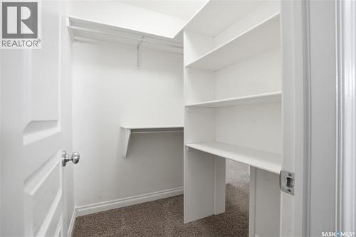 2431 Linner Bay, Regina, SK - Indoor With Storage