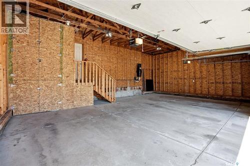2431 Linner Bay, Regina, SK - Indoor Photo Showing Garage