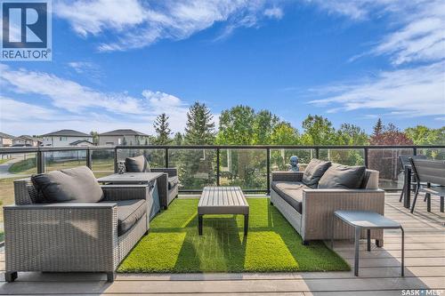 2431 Linner Bay, Regina, SK - Outdoor With Deck Patio Veranda