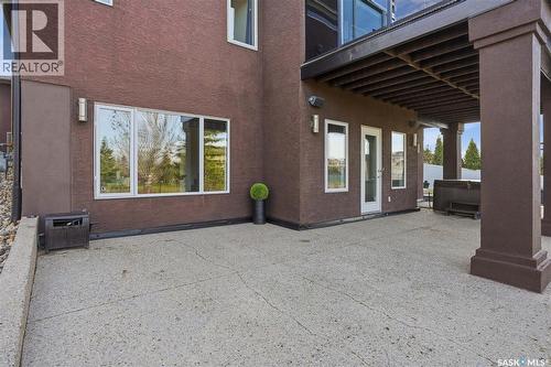 2431 Linner Bay, Regina, SK - Outdoor With Exterior
