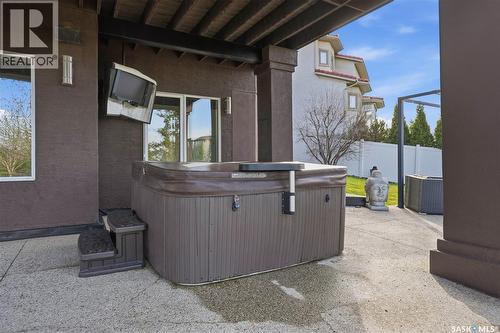2431 Linner Bay, Regina, SK - Outdoor With Exterior
