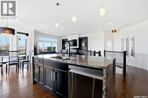 2431 Linner Bay, Regina, SK - Indoor