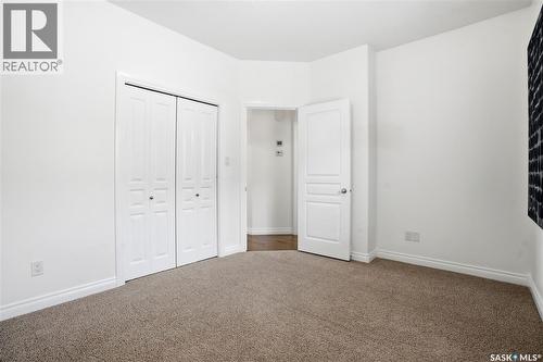 2431 Linner Bay, Regina, SK - Indoor Photo Showing Other Room