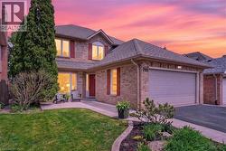799 HAWKINS Crescent  Burlington, ON L7S 2C2
