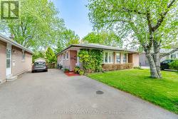 1926 REISS COURT Mississauga, ON L5J 3S3