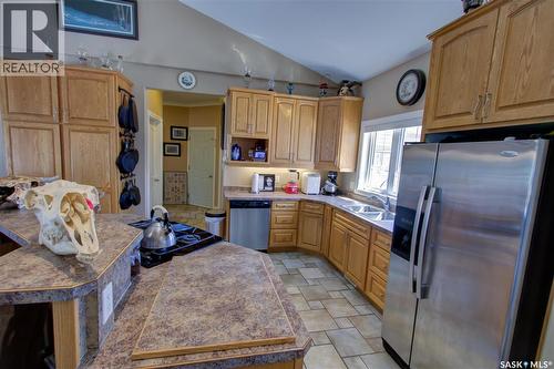 120 1St Avenue E, Love, SK - Indoor Photo Showing Kitchen With Double Sink