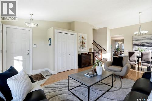 239 Scissons Court, Saskatoon, SK - Indoor Photo Showing Living Room