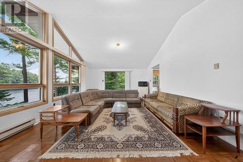 37 Smithpine Crescent, Mckellar, ON 