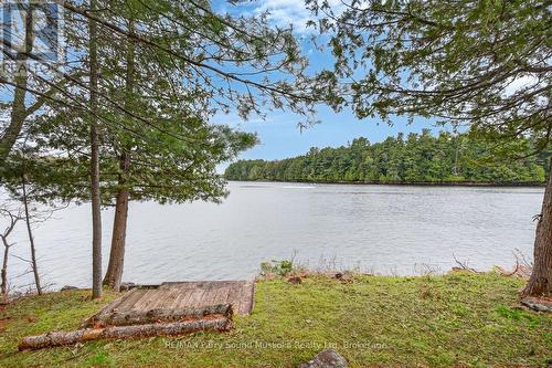 37 Smithpine Crescent, Mckellar, ON 