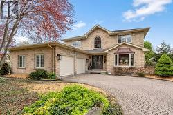39 SUMMERDALE CRESCENT  London South (South B), ON N6K 4C3