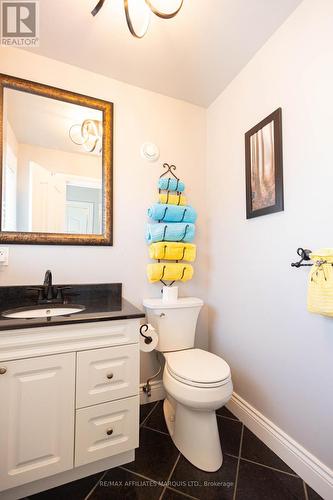 420 Beach Avenue, Cornwall, ON - Indoor Photo Showing Bathroom