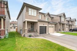 112 HAWKSHAW CRESCENT Ottawa, ON K2J 0J6