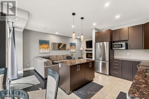 112 Hawkshaw Crescent, Ottawa, ON - Indoor Photo Showing Kitchen With Stainless Steel Kitchen With Upgraded Kitchen