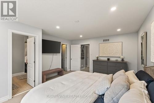 112 Hawkshaw Crescent, Ottawa, ON - Indoor Photo Showing Bedroom