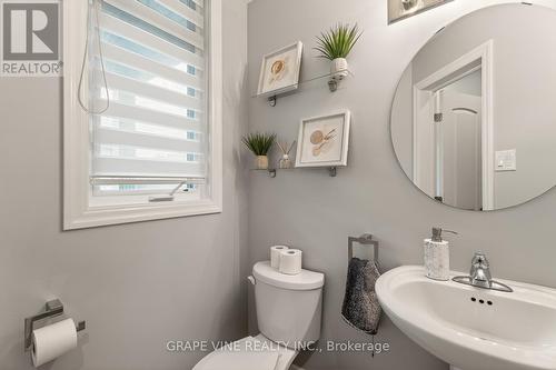 112 Hawkshaw Crescent, Ottawa, ON - Indoor Photo Showing Bathroom