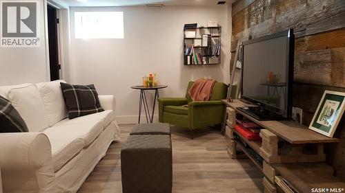 316 E Avenue N, Saskatoon, SK - Indoor