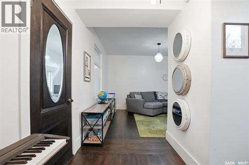 316 E Avenue N, Saskatoon, SK - Indoor