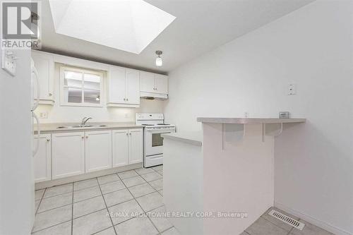Main - 51 Boulder Crescent, Guelph, ON - Indoor Photo Showing Kitchen