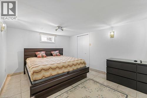 140 Solomon Crescent, Hamilton, ON - Indoor Photo Showing Bedroom