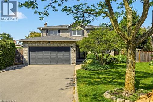 2347 TWEEDSMUIR Court  Burlington, ON L7P 4K9