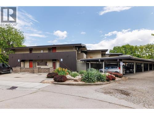 353 Boyce Crescent Unit# 17  Kelowna, BC V1Y 5Z7