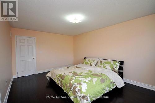 426 Orange Walk Crescent, Mississauga, ON - Indoor Photo Showing Bedroom