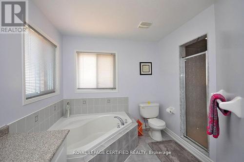 426 Orange Walk Crescent, Mississauga, ON - Indoor Photo Showing Bathroom