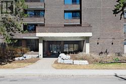 1602 - 71 SOMERSET STREET W  Ottawa, ON K2P 2G2