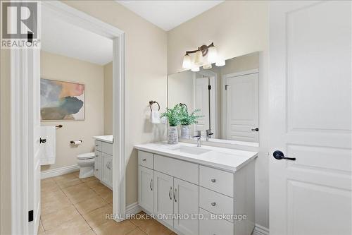 220 Joseph Schoerg Crescent, Kitchener, ON - Indoor Photo Showing Bathroom