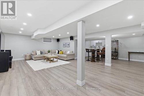 220 Joseph Schoerg Crescent, Kitchener, ON - Indoor