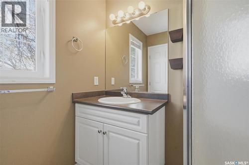 315A 109Th Street, Saskatoon, SK - Indoor Photo Showing Bathroom