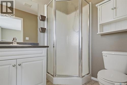 315A 109Th Street, Saskatoon, SK - Indoor Photo Showing Bathroom