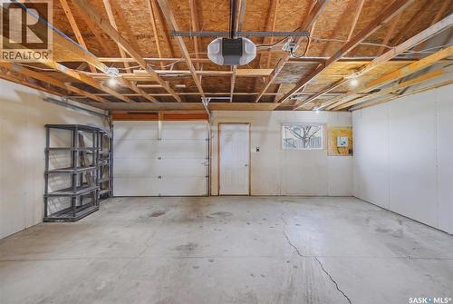 315A 109Th Street, Saskatoon, SK - Indoor Photo Showing Garage