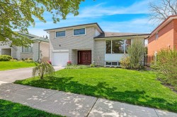 6 Munford Crescent Toronto, ON M4B 1C1