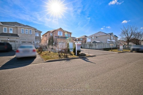 1066 Foxglove Place, Mississauga, ON 