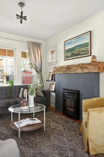 116 Homewood Avenue, Hamilton, ON - Indoor Photo Showing Living Room With Fireplace
